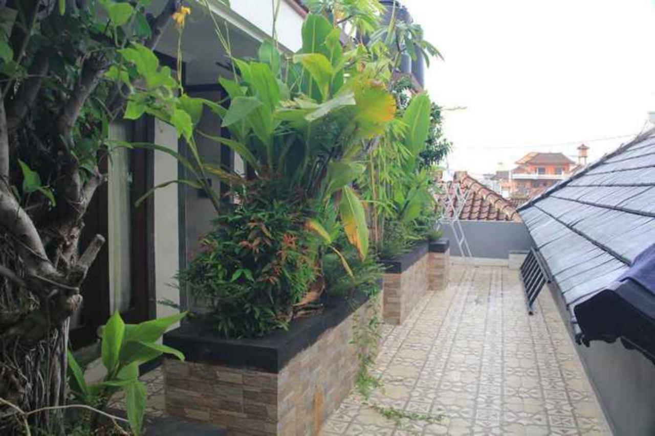 Oyo 90274 Odah Guest House Kuta  Exterior photo